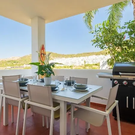 Valle Golf Getaway Apartament *